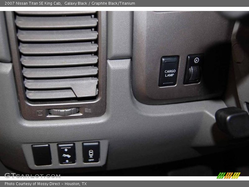 Galaxy Black / Graphite Black/Titanium 2007 Nissan Titan SE King Cab