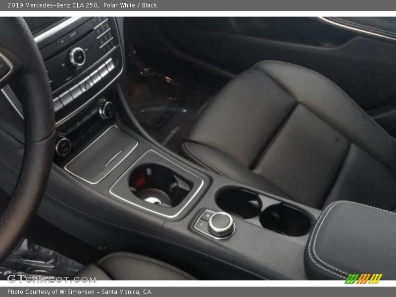 Polar White / Black 2019 Mercedes-Benz GLA 250