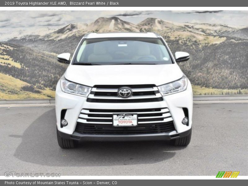 Blizzard Pearl White / Black 2019 Toyota Highlander XLE AWD