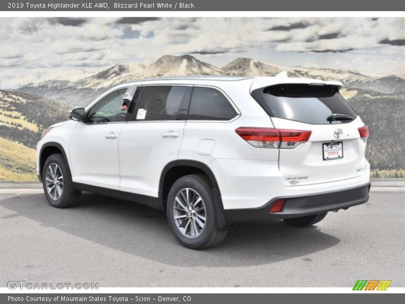 Blizzard Pearl White / Black 2019 Toyota Highlander XLE AWD