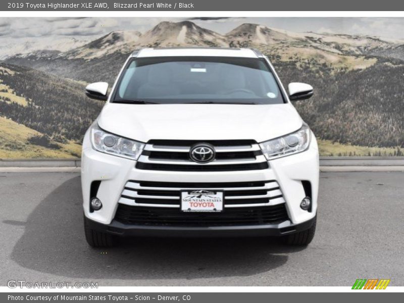 Blizzard Pearl White / Black 2019 Toyota Highlander XLE AWD
