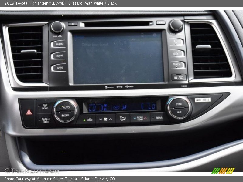 Blizzard Pearl White / Black 2019 Toyota Highlander XLE AWD