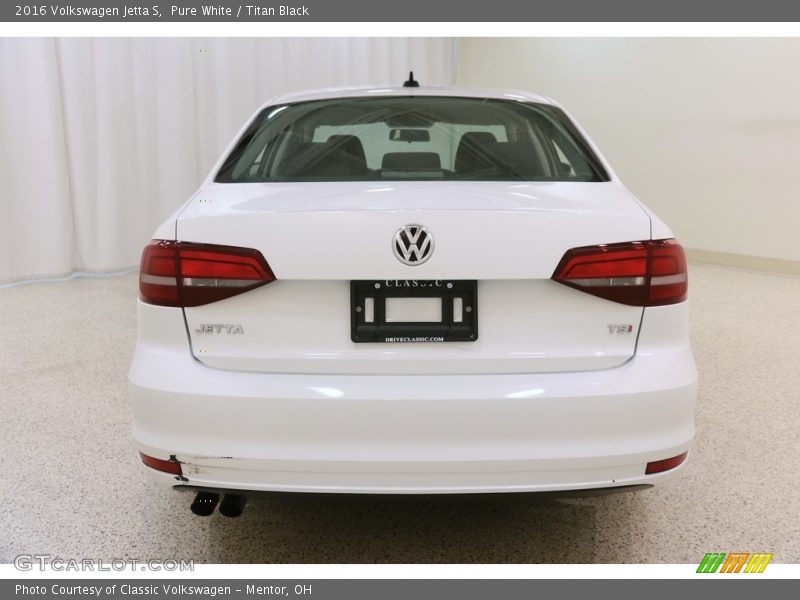 Pure White / Titan Black 2016 Volkswagen Jetta S