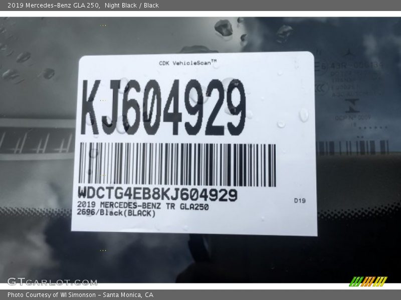 Night Black / Black 2019 Mercedes-Benz GLA 250
