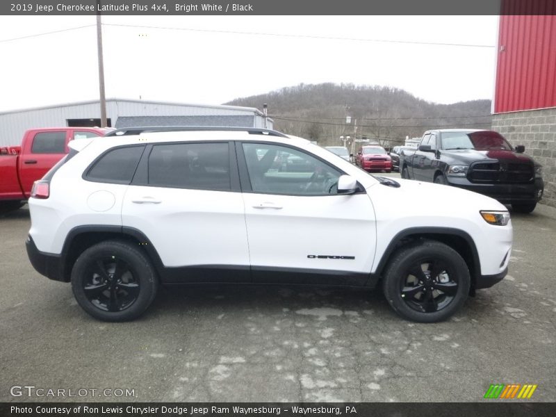 Bright White / Black 2019 Jeep Cherokee Latitude Plus 4x4