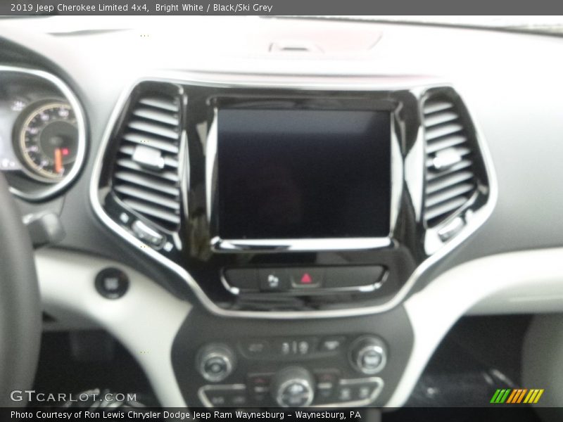 Bright White / Black/Ski Grey 2019 Jeep Cherokee Limited 4x4