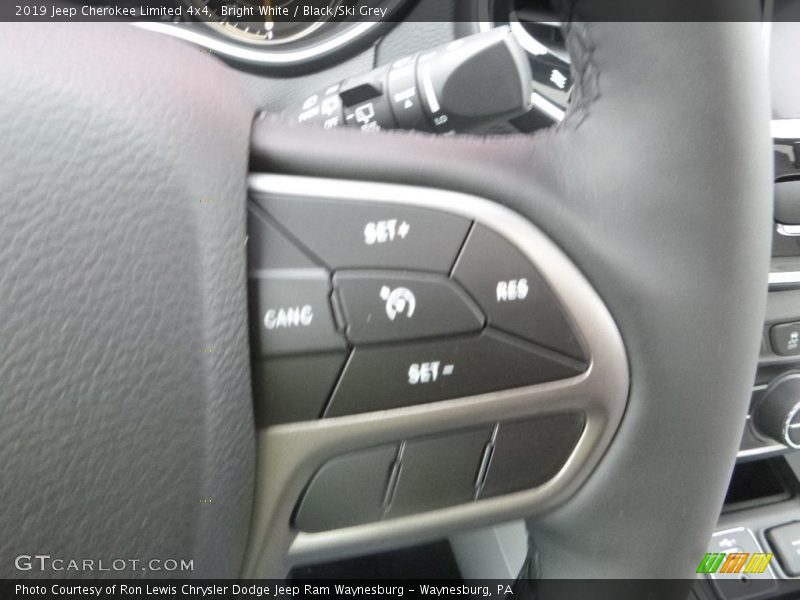 Bright White / Black/Ski Grey 2019 Jeep Cherokee Limited 4x4