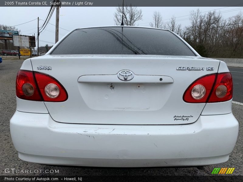 Super White / Light Gray 2005 Toyota Corolla CE