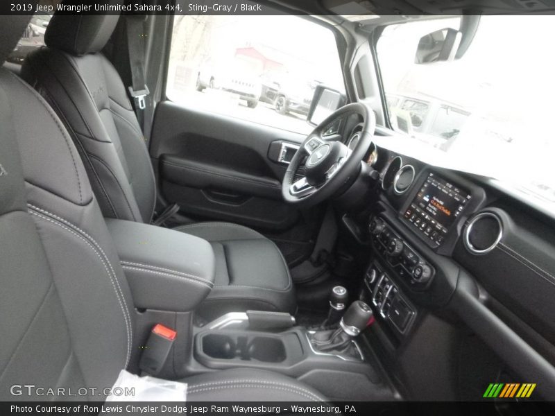 Sting-Gray / Black 2019 Jeep Wrangler Unlimited Sahara 4x4