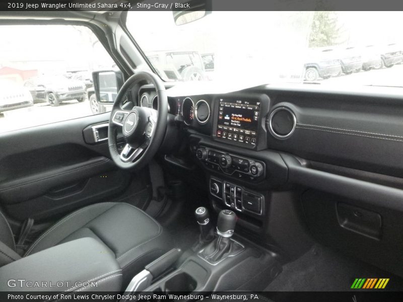 Sting-Gray / Black 2019 Jeep Wrangler Unlimited Sahara 4x4