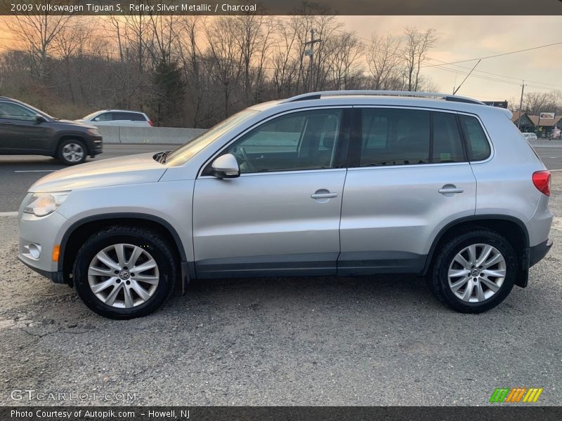 Reflex Silver Metallic / Charcoal 2009 Volkswagen Tiguan S