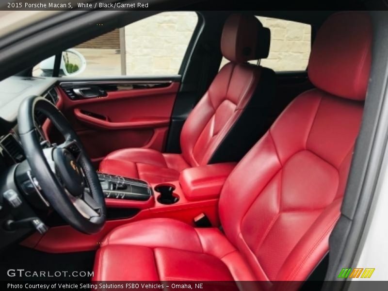 White / Black/Garnet Red 2015 Porsche Macan S