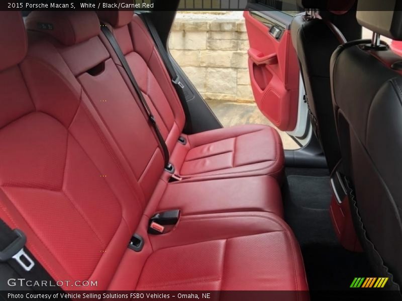 White / Black/Garnet Red 2015 Porsche Macan S