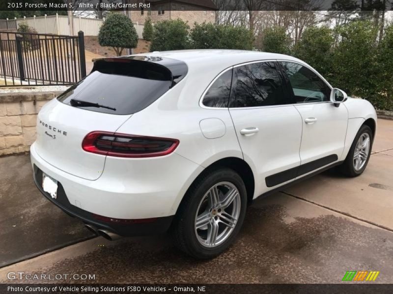 White / Black/Garnet Red 2015 Porsche Macan S