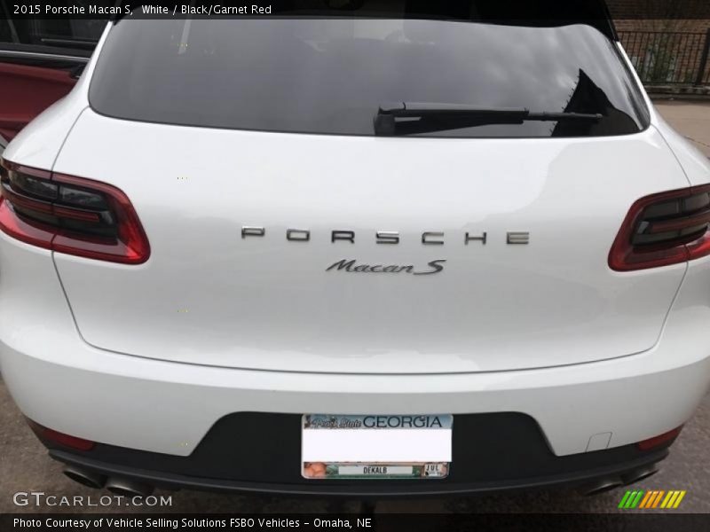 White / Black/Garnet Red 2015 Porsche Macan S