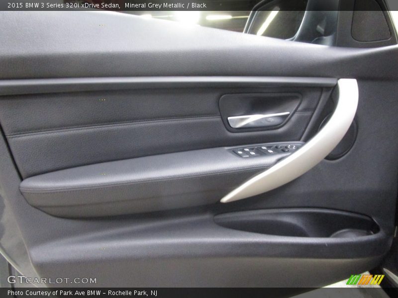 Mineral Grey Metallic / Black 2015 BMW 3 Series 320i xDrive Sedan