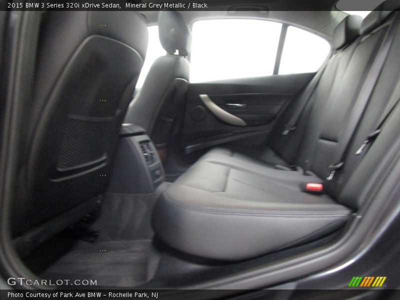 Mineral Grey Metallic / Black 2015 BMW 3 Series 320i xDrive Sedan