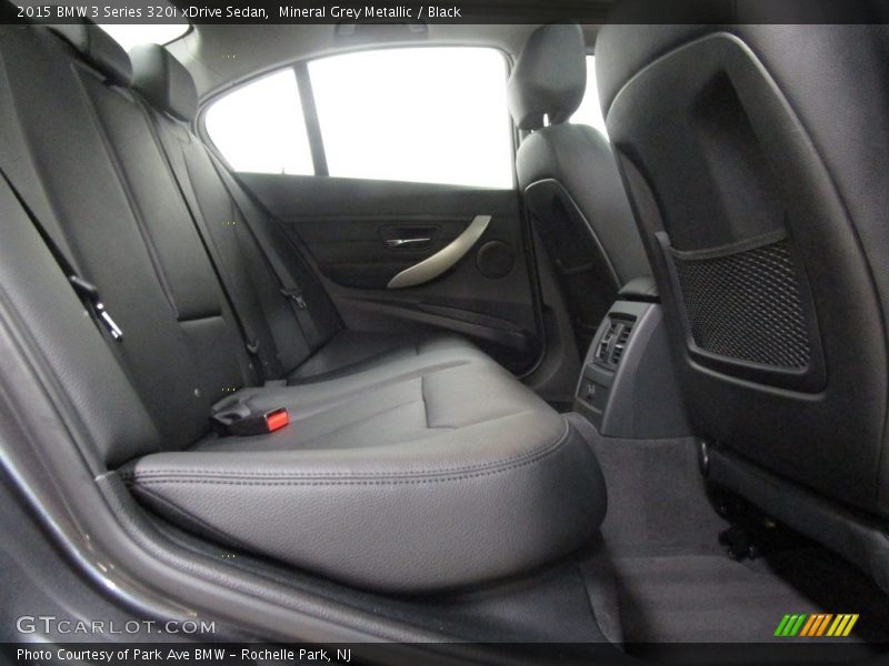 Mineral Grey Metallic / Black 2015 BMW 3 Series 320i xDrive Sedan