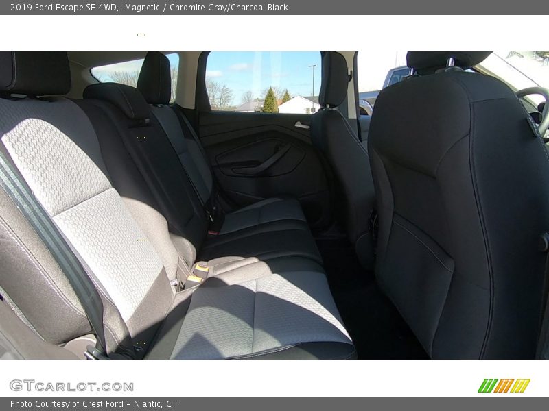 Magnetic / Chromite Gray/Charcoal Black 2019 Ford Escape SE 4WD