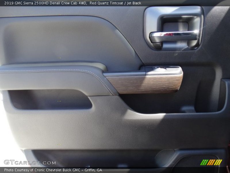 Red Quartz Tintcoat / Jet Black 2019 GMC Sierra 2500HD Denali Crew Cab 4WD