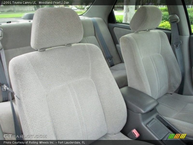 Woodland Pearl / Oak 2001 Toyota Camry LE
