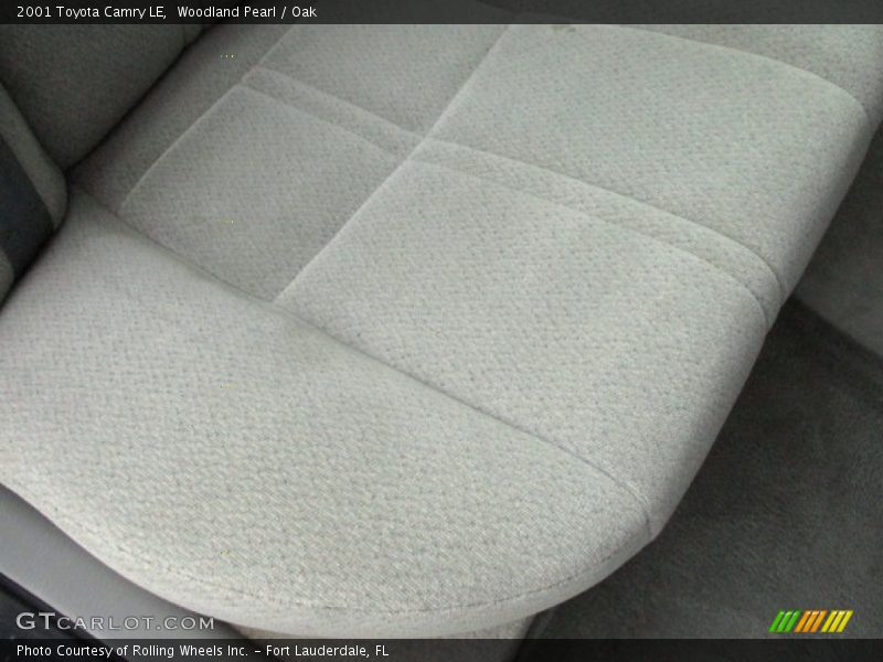 Woodland Pearl / Oak 2001 Toyota Camry LE