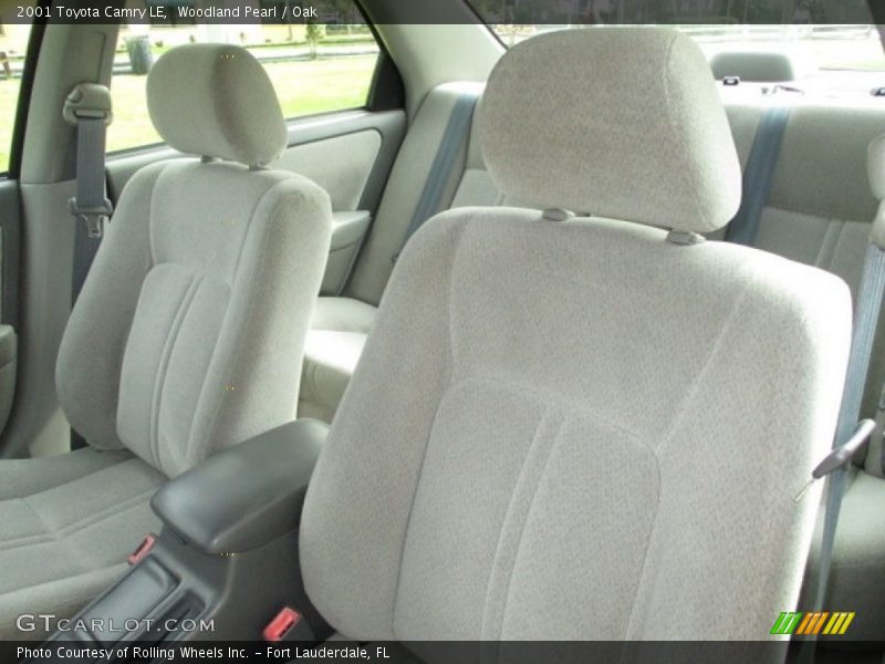 Woodland Pearl / Oak 2001 Toyota Camry LE