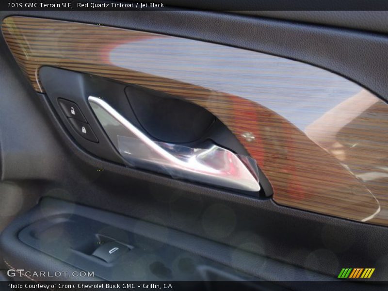 Red Quartz Tintcoat / Jet Black 2019 GMC Terrain SLE