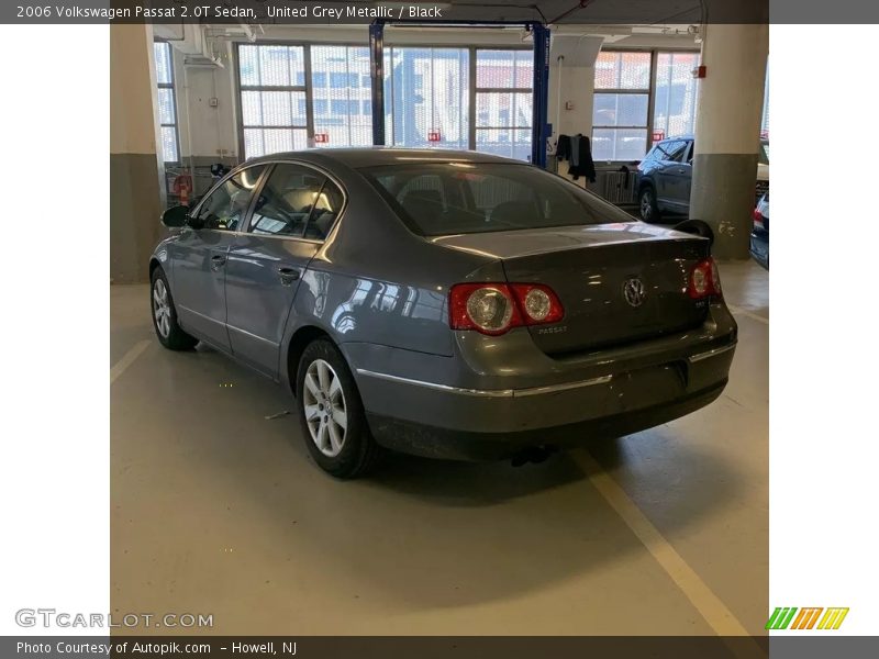 United Grey Metallic / Black 2006 Volkswagen Passat 2.0T Sedan