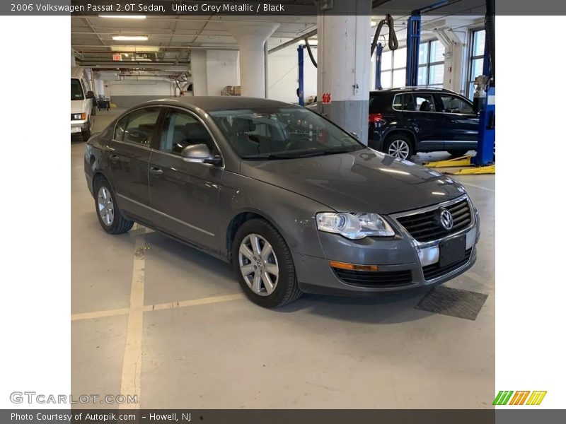 United Grey Metallic / Black 2006 Volkswagen Passat 2.0T Sedan