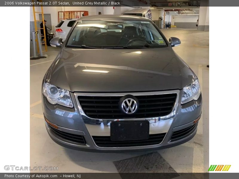 United Grey Metallic / Black 2006 Volkswagen Passat 2.0T Sedan