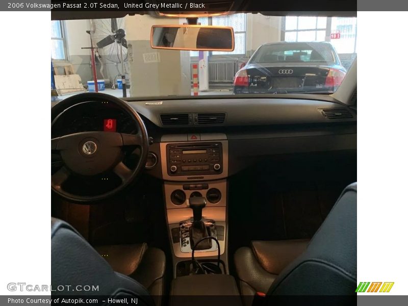 United Grey Metallic / Black 2006 Volkswagen Passat 2.0T Sedan
