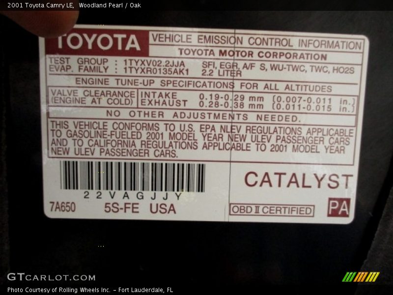 Woodland Pearl / Oak 2001 Toyota Camry LE