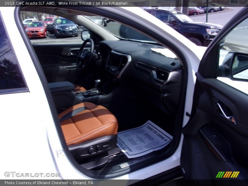 White Frost Tricoat / Jet Black/Kalahari 2019 GMC Acadia SLT AWD