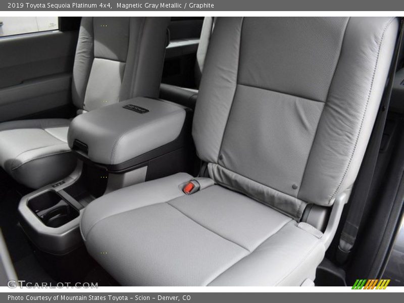 Magnetic Gray Metallic / Graphite 2019 Toyota Sequoia Platinum 4x4