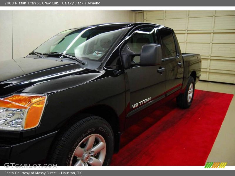 Galaxy Black / Almond 2008 Nissan Titan SE Crew Cab