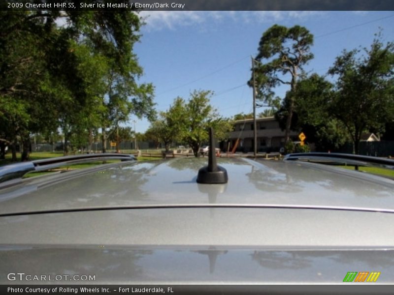 Silver Ice Metallic / Ebony/Dark Gray 2009 Chevrolet HHR SS