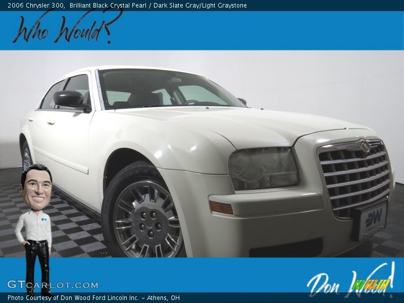 Brilliant Black Crystal Pearl / Dark Slate Gray/Light Graystone 2006 Chrysler 300