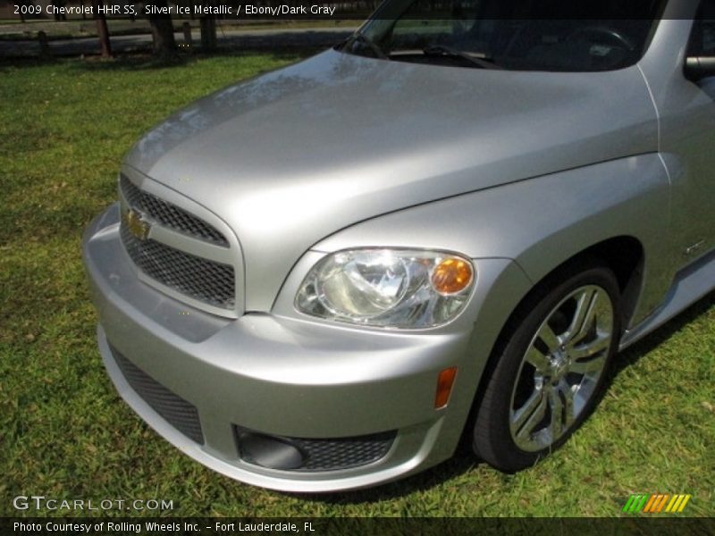 Silver Ice Metallic / Ebony/Dark Gray 2009 Chevrolet HHR SS