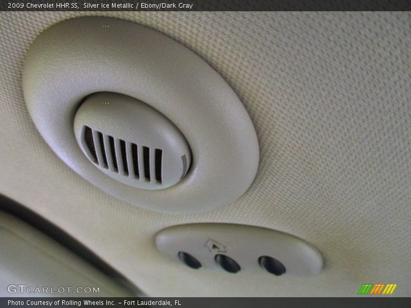 Silver Ice Metallic / Ebony/Dark Gray 2009 Chevrolet HHR SS