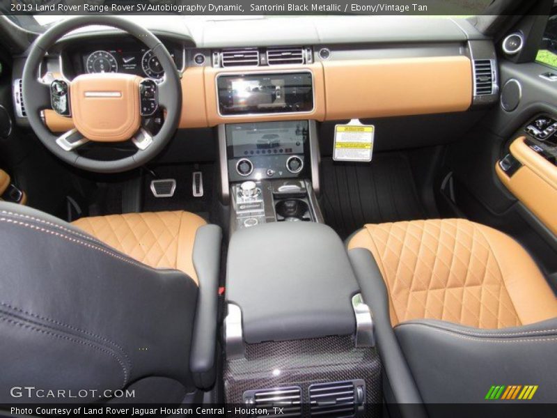Dashboard of 2019 Range Rover SVAutobiography Dynamic