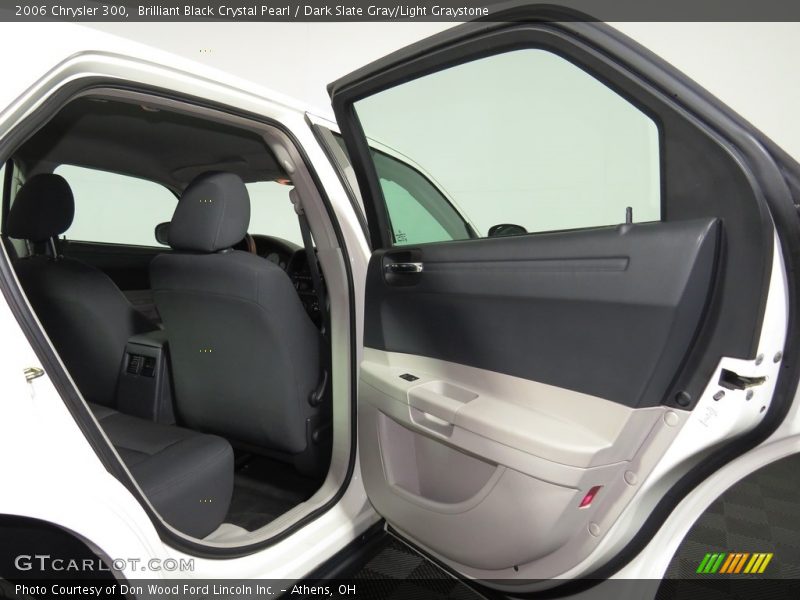 Brilliant Black Crystal Pearl / Dark Slate Gray/Light Graystone 2006 Chrysler 300