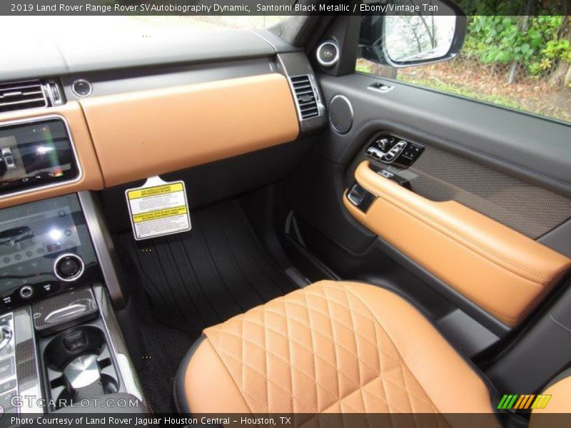 Front Seat of 2019 Range Rover SVAutobiography Dynamic