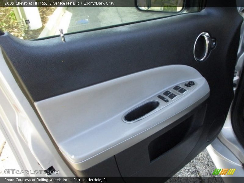 Silver Ice Metallic / Ebony/Dark Gray 2009 Chevrolet HHR SS