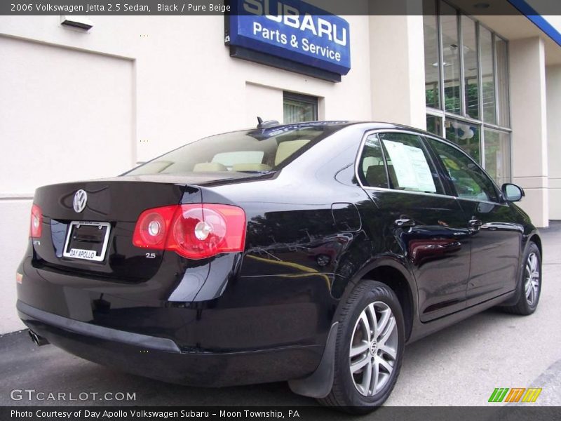 Black / Pure Beige 2006 Volkswagen Jetta 2.5 Sedan