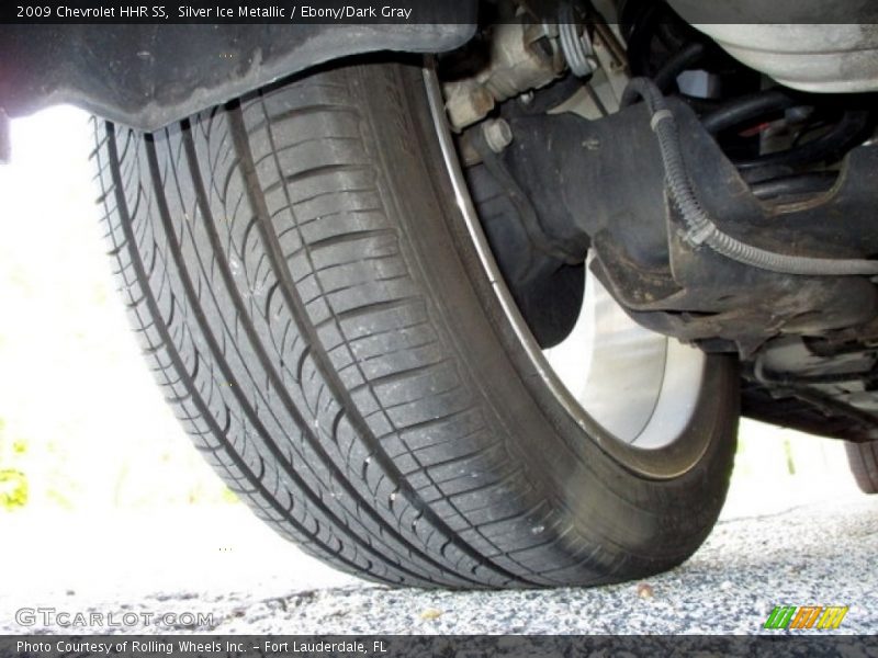 Silver Ice Metallic / Ebony/Dark Gray 2009 Chevrolet HHR SS