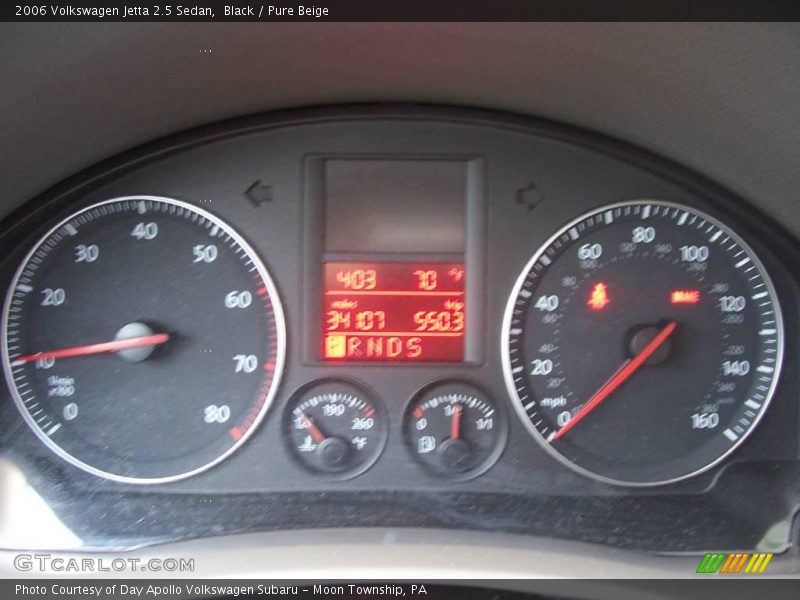 Black / Pure Beige 2006 Volkswagen Jetta 2.5 Sedan