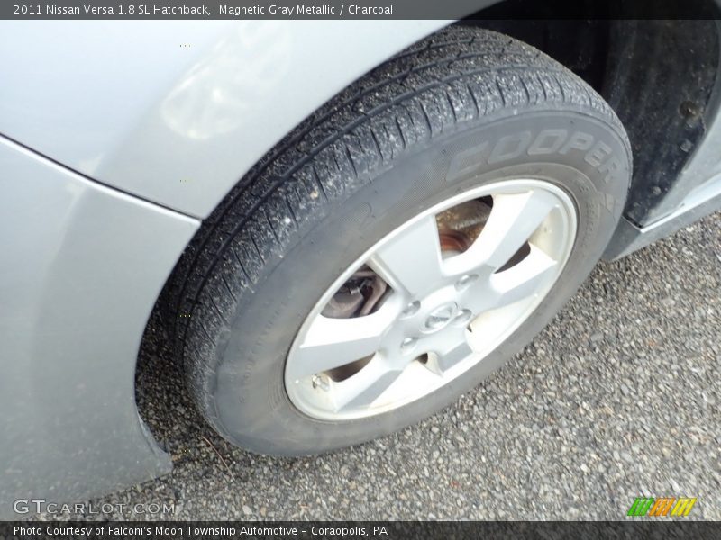 Magnetic Gray Metallic / Charcoal 2011 Nissan Versa 1.8 SL Hatchback