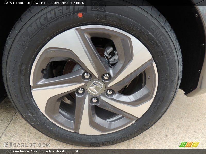 Modern Steel Metallic / Black 2019 Honda Insight LX