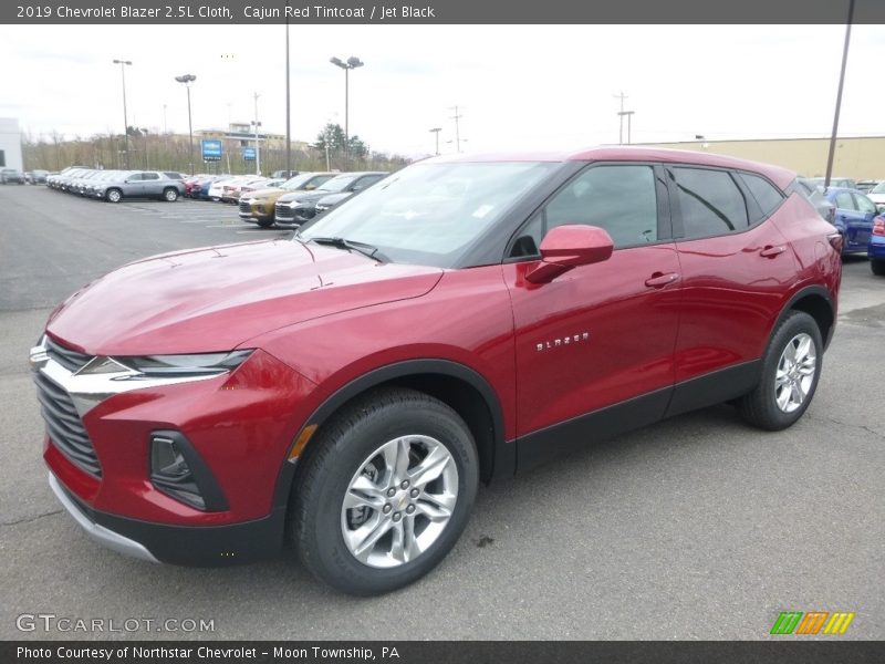 Front 3/4 View of 2019 Blazer 2.5L Cloth